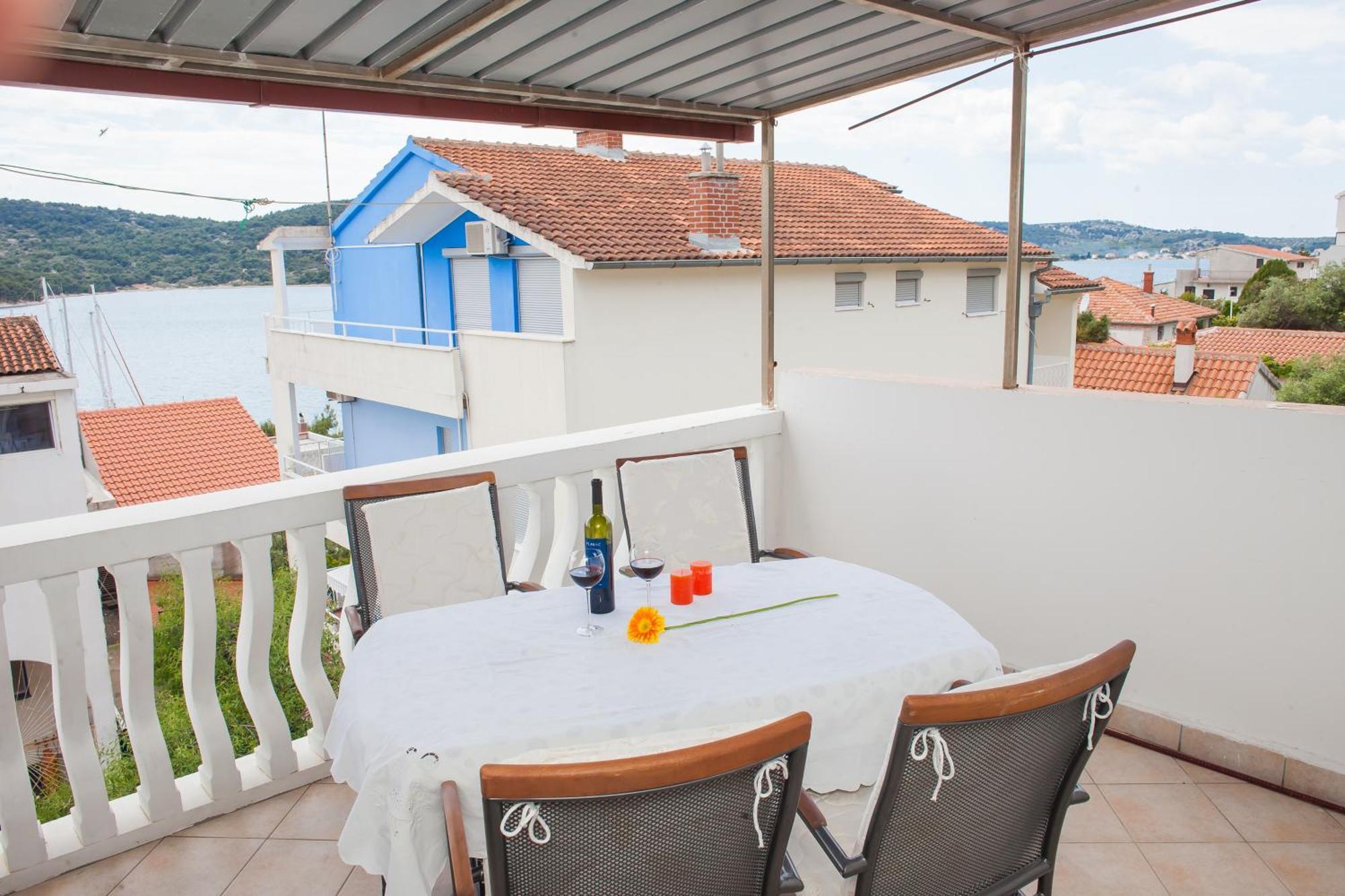 Hana Home - Apartments Tisno Chambre photo