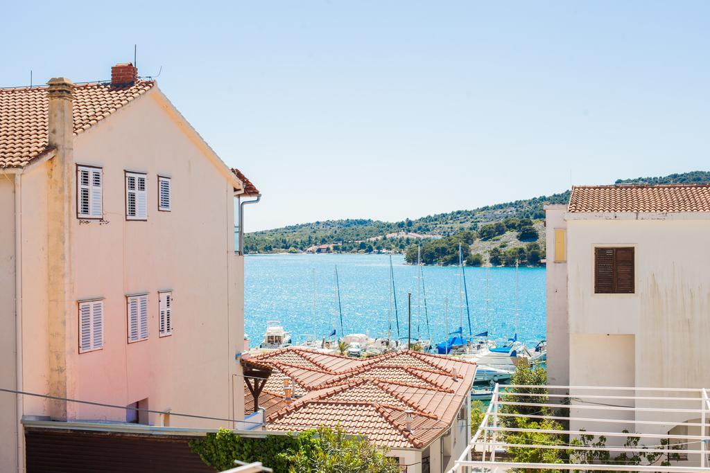 Hana Home - Apartments Tisno Extérieur photo