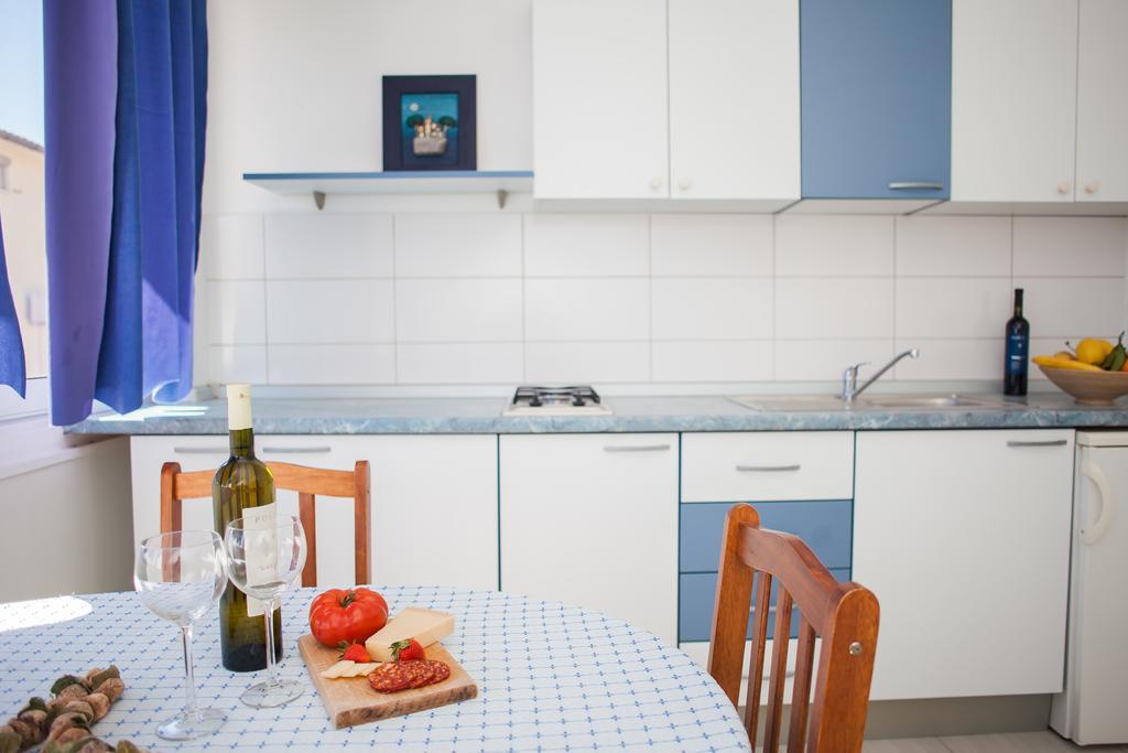 Hana Home - Apartments Tisno Extérieur photo