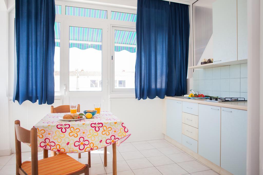 Hana Home - Apartments Tisno Extérieur photo