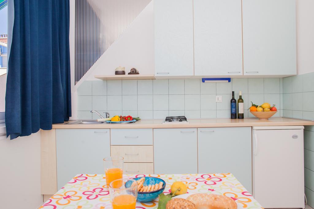Hana Home - Apartments Tisno Extérieur photo