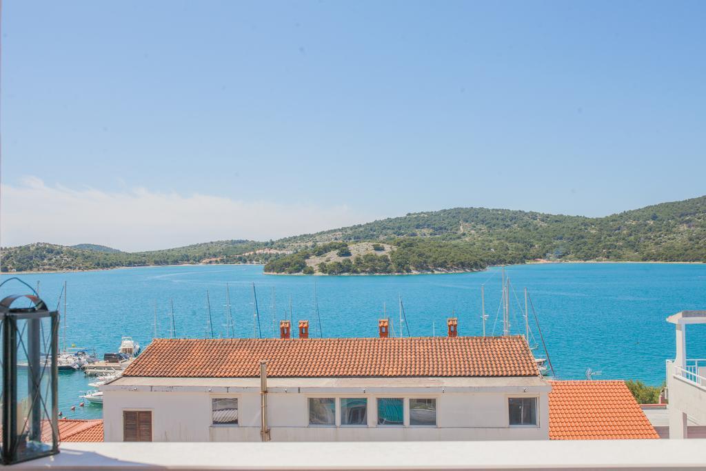 Hana Home - Apartments Tisno Extérieur photo