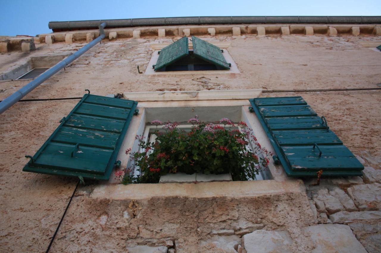 Hana Home - Apartments Tisno Extérieur photo